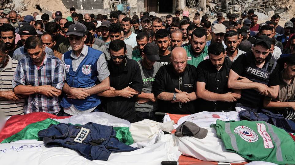 SLIDER_gaza_dimosiofrafoi_AP_Photo-Jehad-Alshrafi