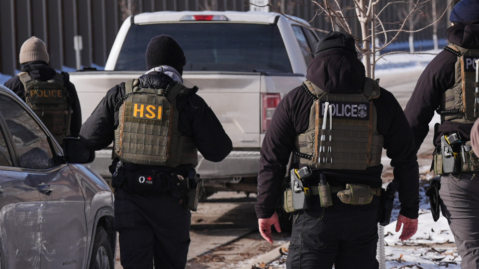 SLIDER_minesota_ice_AP_Photo_Adam_Gray