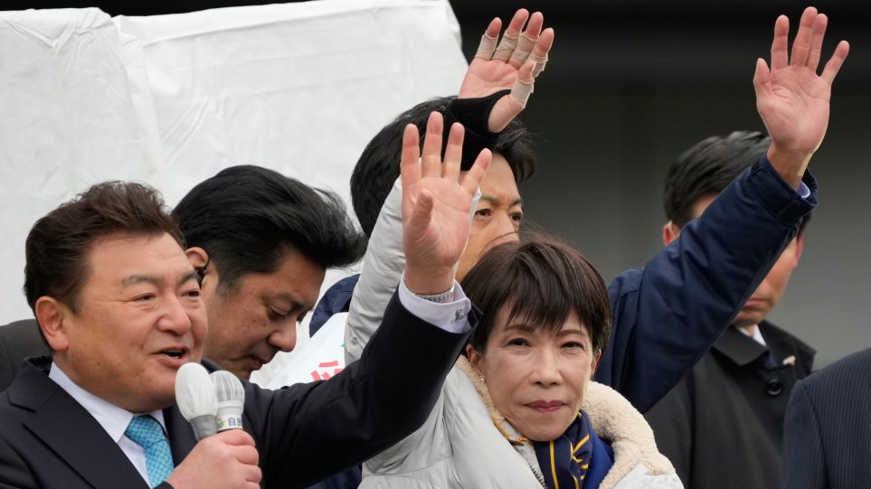 Sanae_Takaitsi_Iaponia_PM_AP_Photo_Eugene_Hoshiko