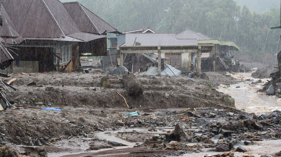 Sumatra_plimires_AP_Photo_Ade_Yuandha