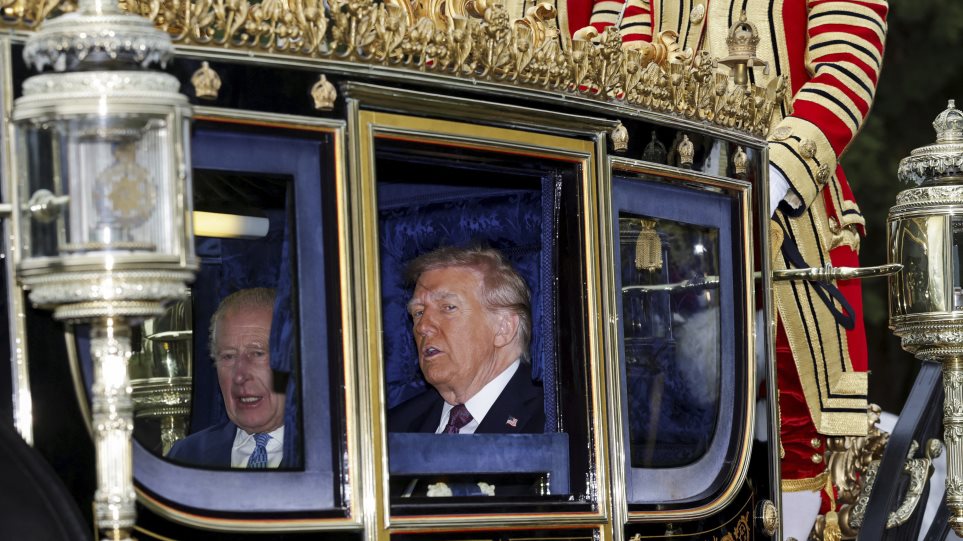 Trump_karolos_Ap_Photo_Toby_Melville