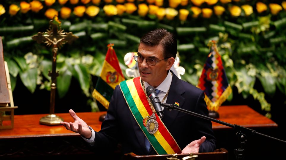 Volivia_Rodrigo_Paz_Ap_Photo_Luis_Gandarillas