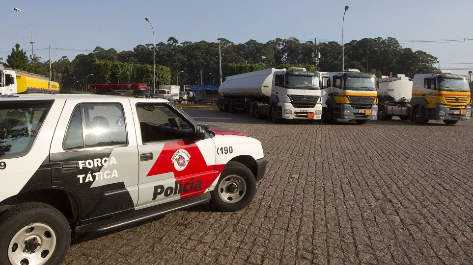 Vrazilia_peripoliko_astinomia_AP_Photo_Andre_Penner