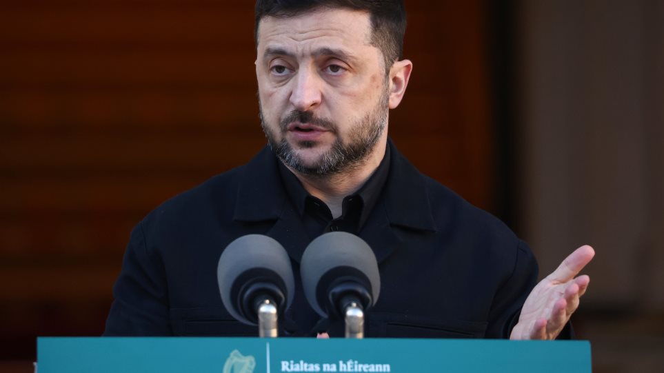 Zelenski_podium_AP_Photo_Peter_Morrison