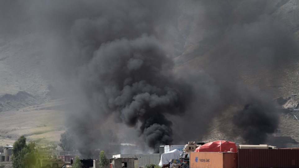 afganistan_bomba_AP_Photo_Rahmat_Gul