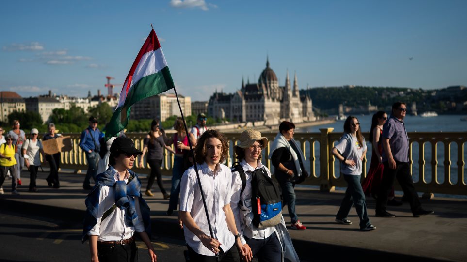 budapest_pride_AP_Photo_Denes_Erdos