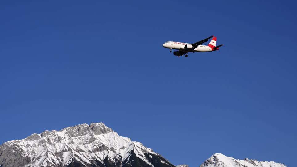 dania_aeroplano_AP_Photo_Matthias_Schrader