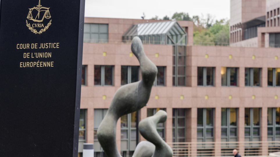 dikastirio_EE_Luxemvurgo_AP_Photo_Geert_Vanden_Wijngaert