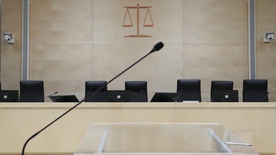 dikastirio_ethusa_galiaAP_Photo_Francois_Mori