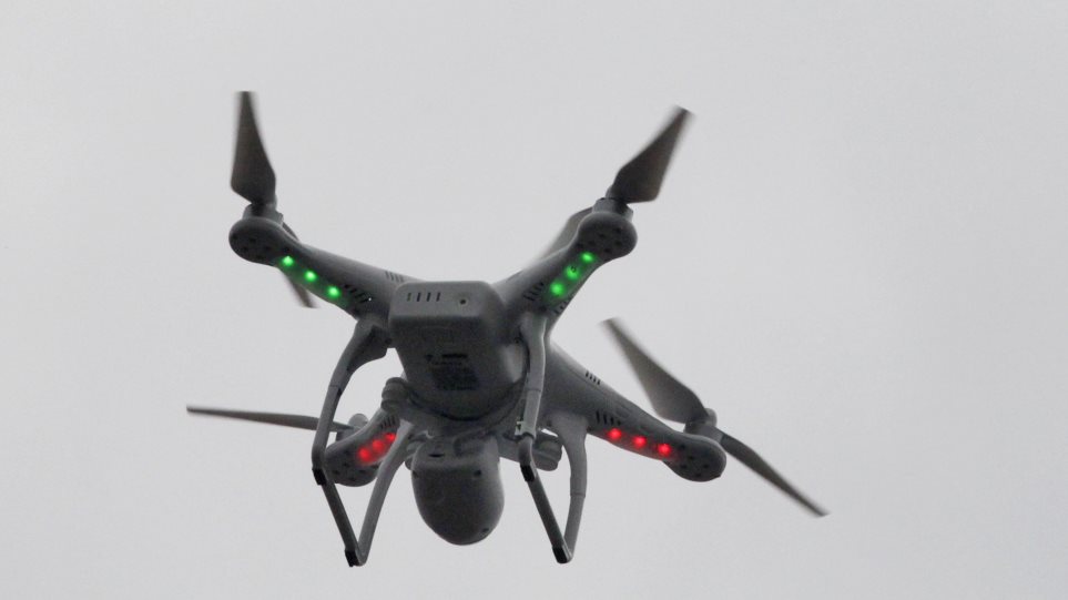 drone_ekriktika_AP_Photo_Mark_Lennihan