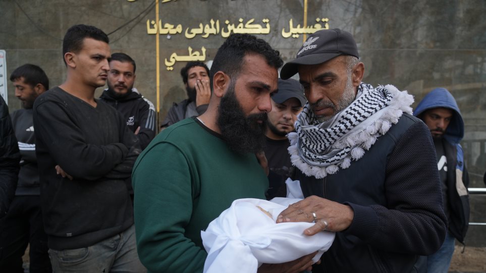 gaza_moro_AP_Photo_Jehad_Alshrafi