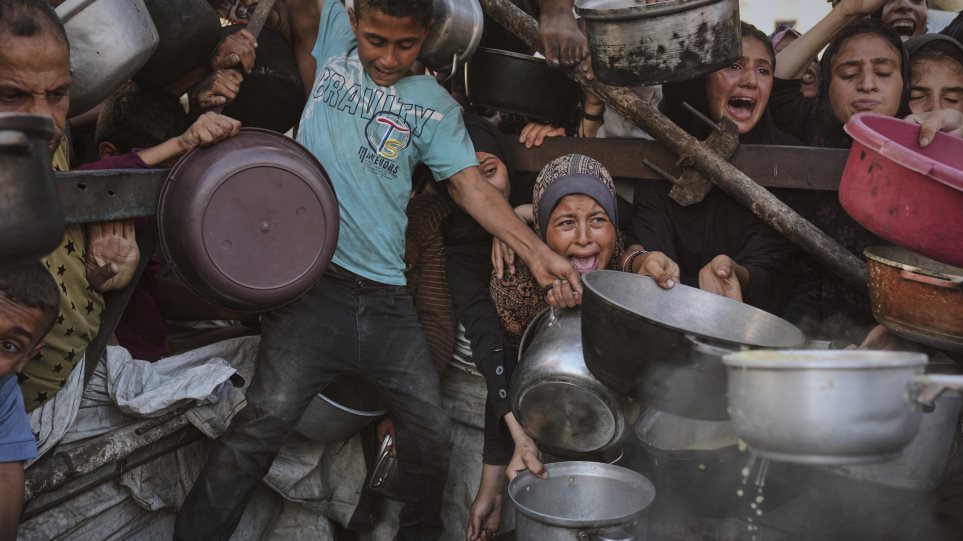 gaza_pina_AP_Photo_Jehad_Alshrafi