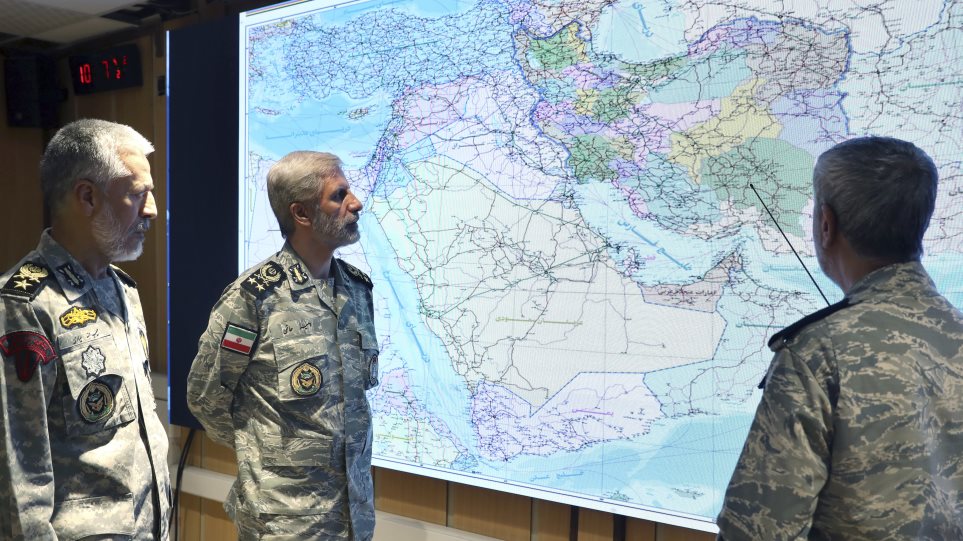 iranikos_stratos_Iranian_Army_Press_Service_via_AP