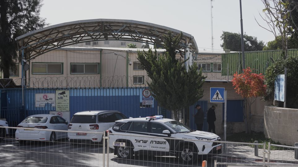 israil_peripolika_AP_Photo_Mahmoud_Illean