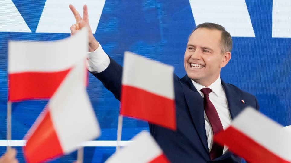 karol_Navrotski_Polonia_AP_Photo_Wojciech_Strozyk