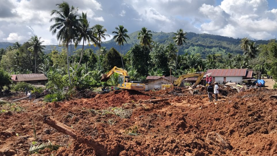 katolisthisi_Indonisia_AP_Photo