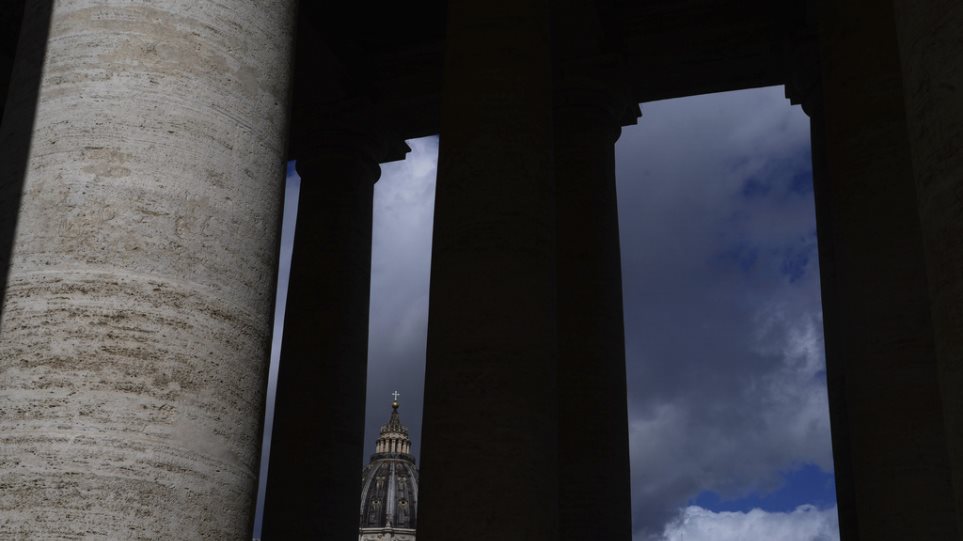 konklavio_AP_Photo_Gregorio_Borgia