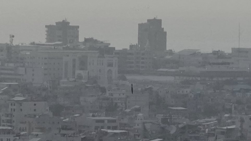 livanos_AP_Photo_Bilal_Hussein