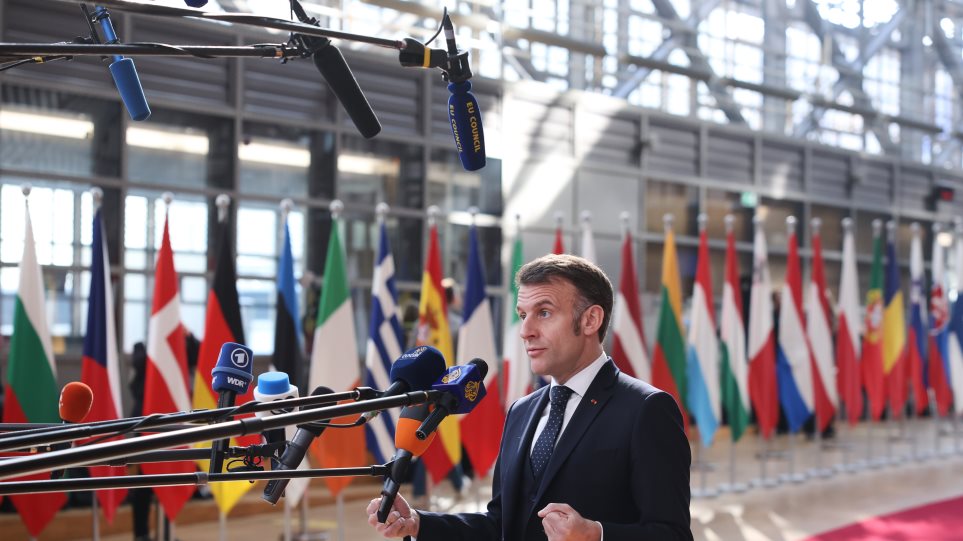 macron_vrixeles_AP_Photo_Omar_Havana