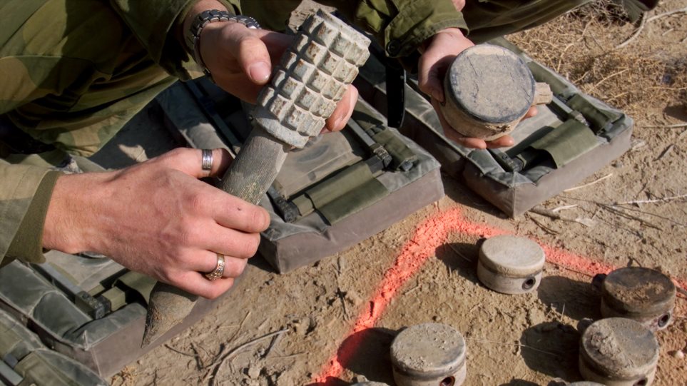 narkes_AP_Photo_John_Moore