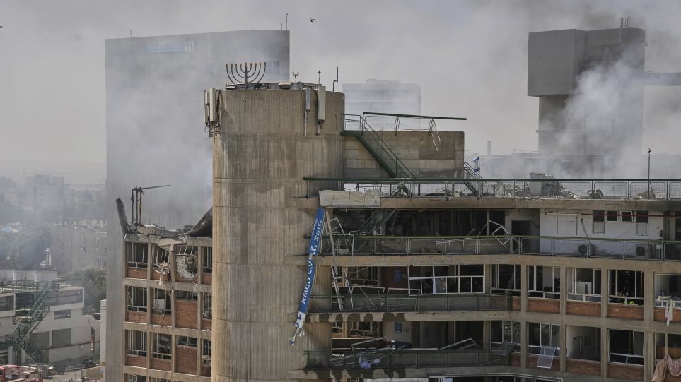 nosokomio_israel_AP__Photo_Leo_Correa