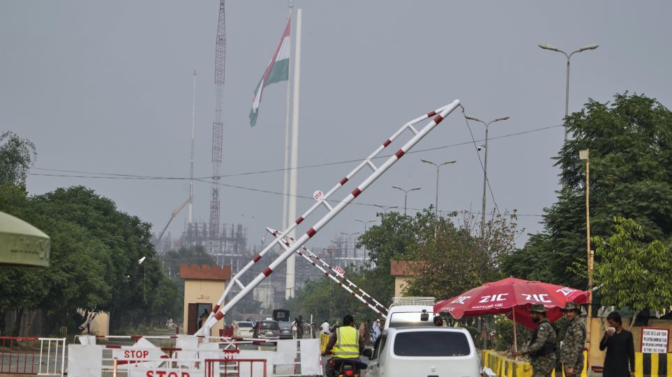 pakisytan_india_AP_Photo_K_M_Chaudary