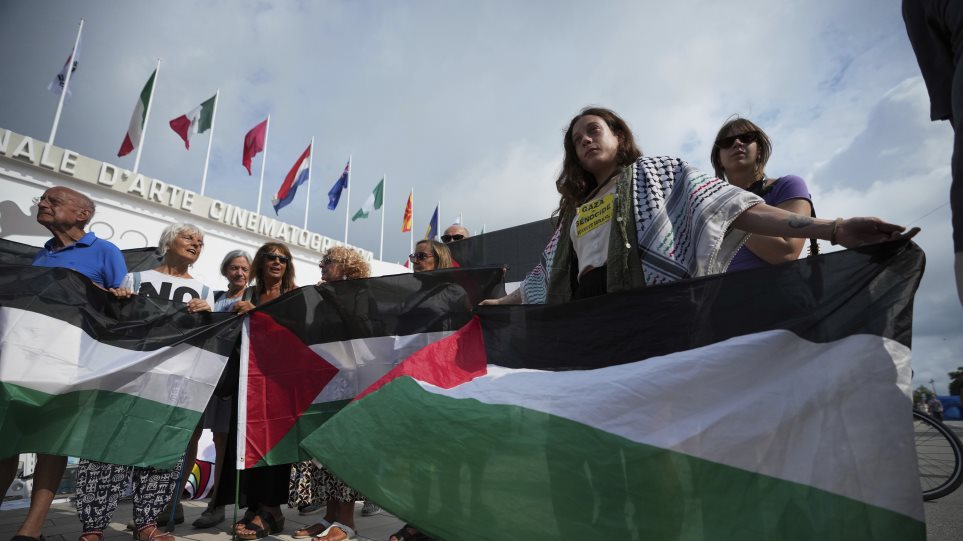 pano_palestini_italia_AP_photo_Alessandra_Tarantino
