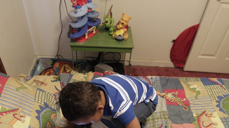 pedi_tablet_AP_Photo_Gerald_Herbert