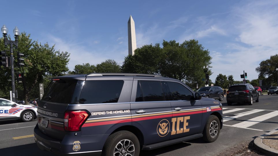 peripoliko_ICE_ipa_AP_Photo_Jose_Luis_Magana