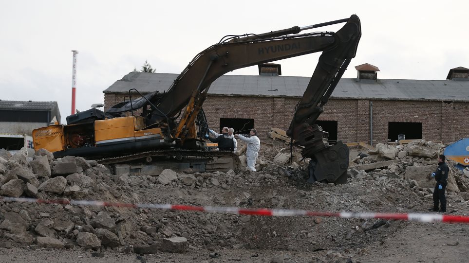 pirotexnurgi_exudeterosi_vomvas_Germania_AP_Photo_Frank_Augstein