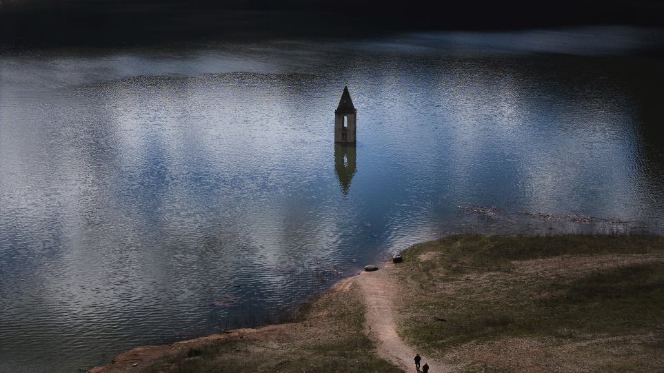 plimira_barcelona_AP_Photo_Emilio_Morenatti