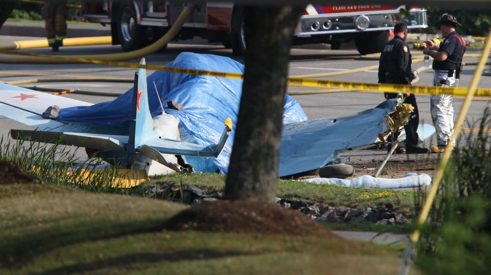 ptosi_aeroplano_mikro_AP_Photo_Joel_Page