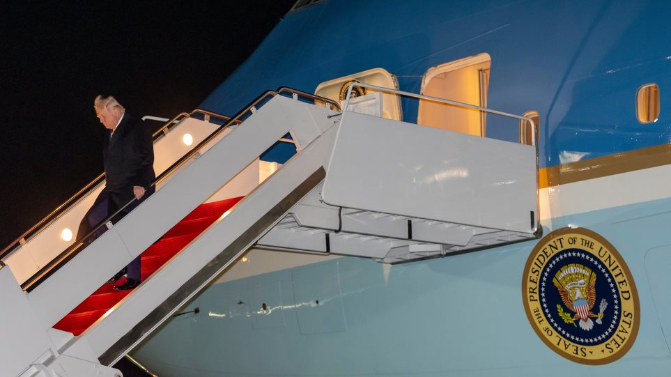 trump_aerop_lano_AP_Photo_Alex_Brandon