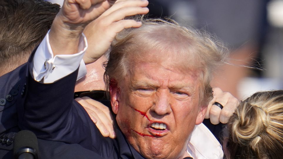 trump_apopira_AP_Photo_Gene__J_Puskar