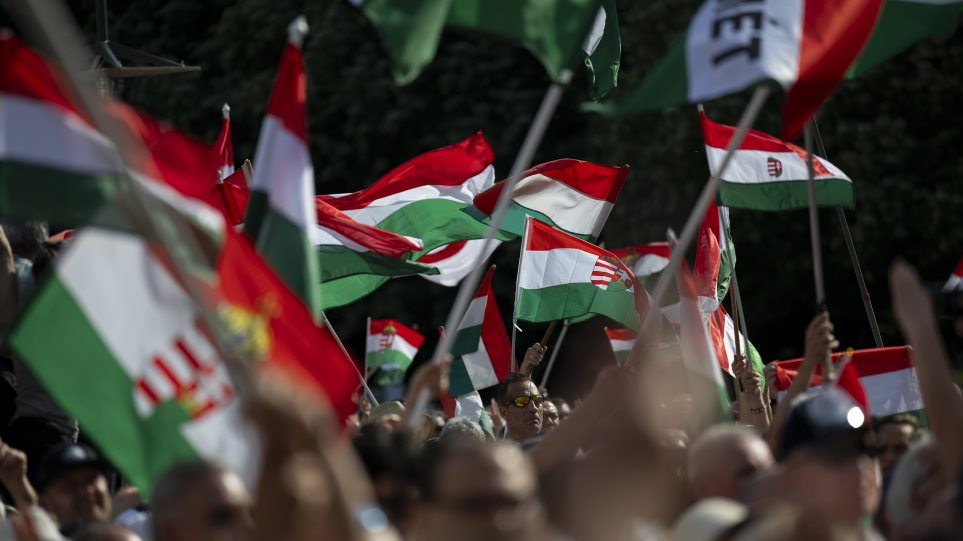 ungaria_AP_Photo_Denes_Erdos