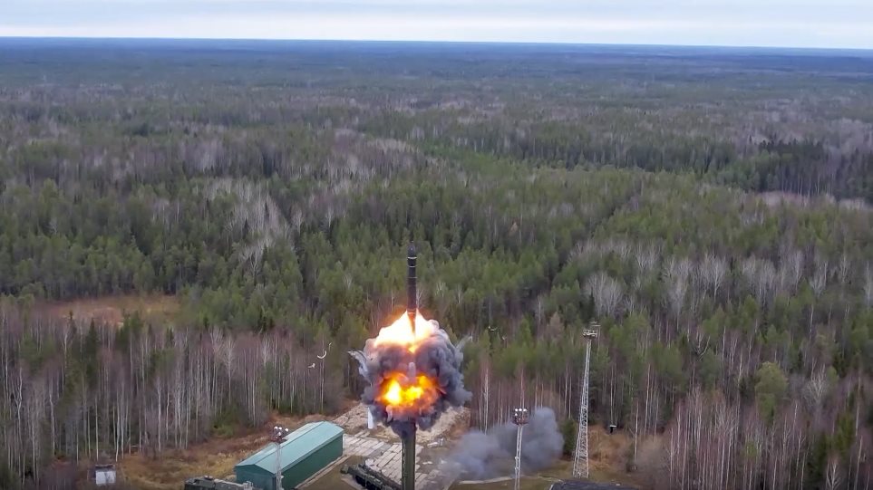 valistikos_piravlos_Yars_AP_Photo_Russian_Defense_Ministry_Press_Service_