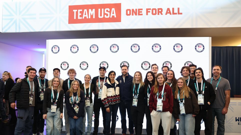 vans_athlites_milano_Kevin_Lamarque_Pool_Photo_via_AP