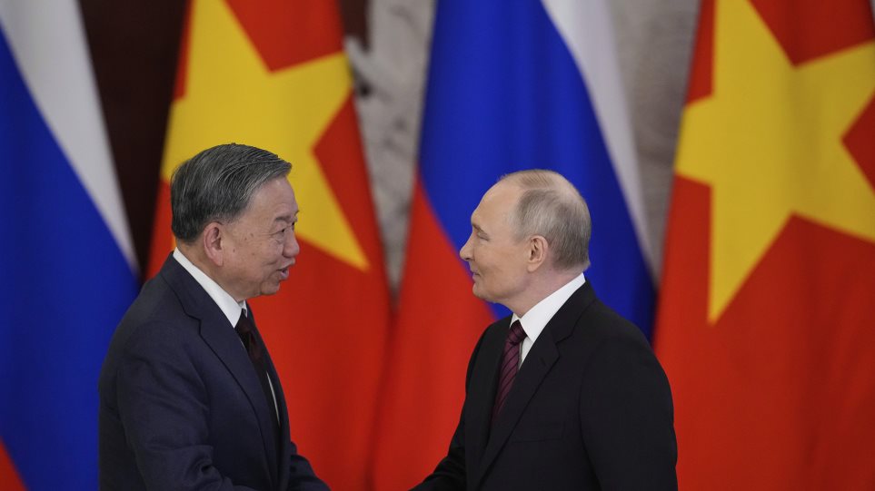 vietnam_russia_AP_Photo_Pavel_Bednyakov_
