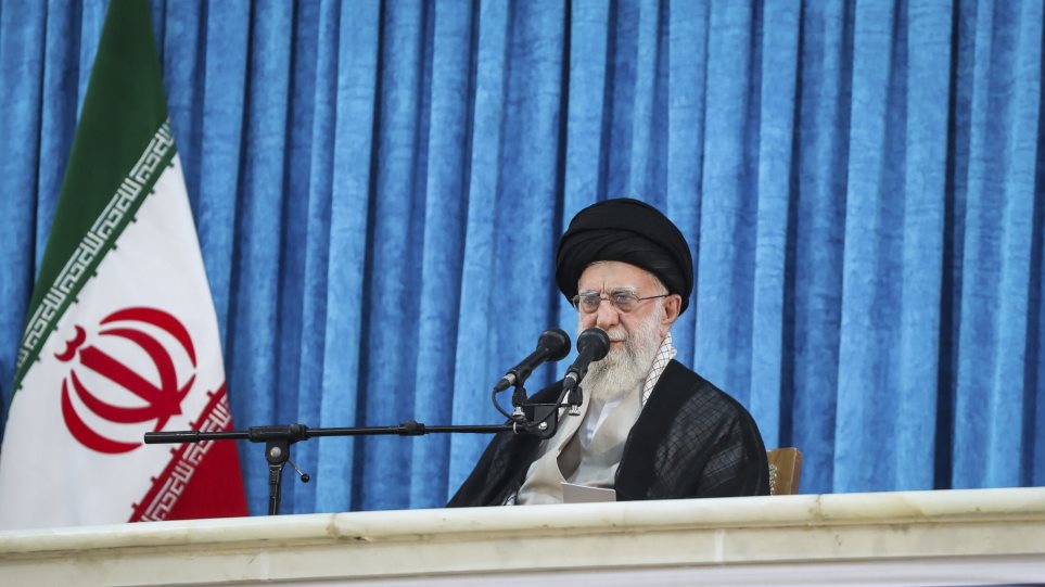 xamenei_Office_of_the_Iranian_Supreme_Leader_via_AP_2