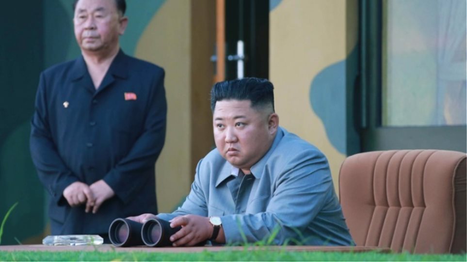 Βόρεια Κορέα: Ο Κιμ Γιονγκ Ουν επέβλεψε χθες τη δοκιμή νέου όπλου