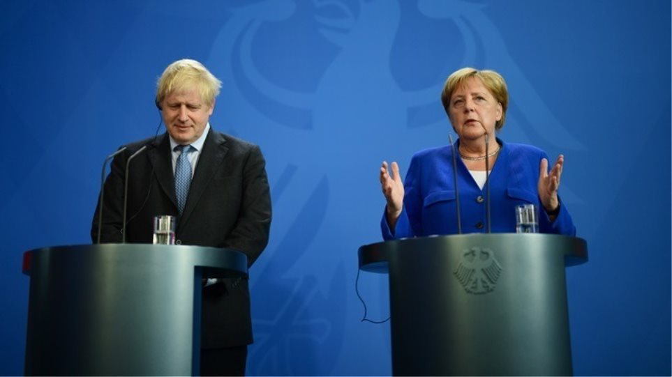 Συμφωνία Μέρκελ- Τζόνσον να εργασθούν δραστήρια για μια συμφωνία για το Brexit