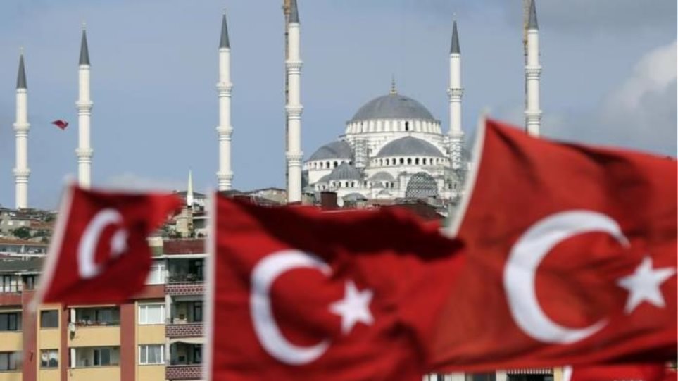 Τουρκία: Πάνω από 15.500 κρούσματα κοροναϊού- 63 θάνατοι σε 24 ώρες