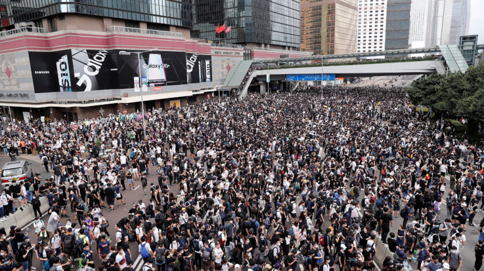 Στους δρόμους του Χονγκ Κονγκ ξανά οι διαδηλωτές για μια μαζική αντικυβερνητική συγκέντρωση