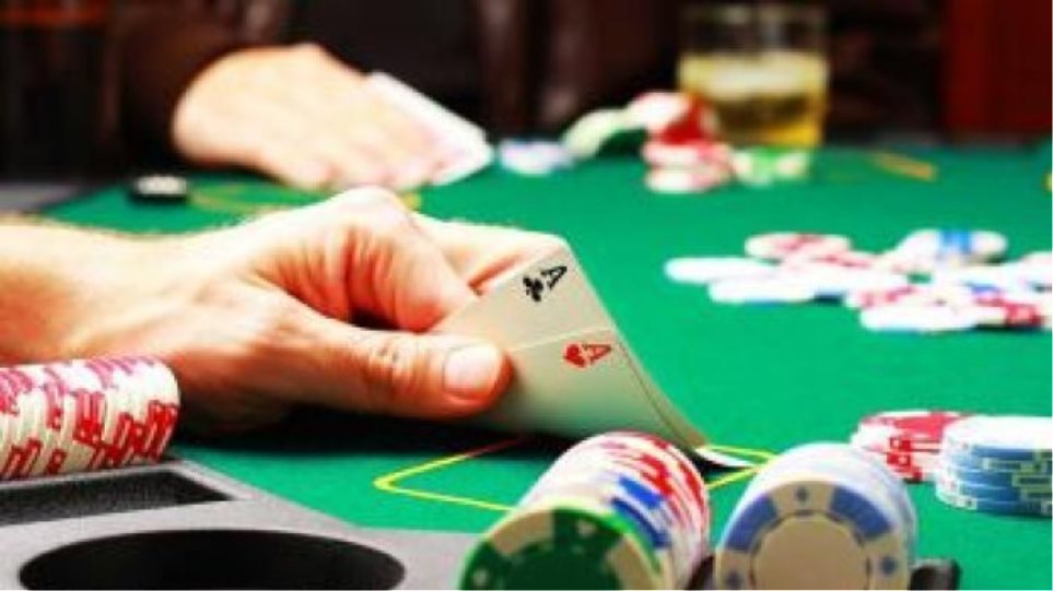 Ρόδος: Συνελήφθησαν 9 άτομα για διοργάνωση και συμμετοχή σε παράνομα τυχερά παιχνίδια