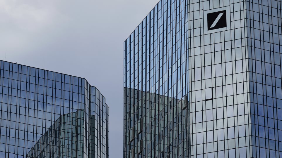 AP_Deutsche_Bank_Matthias_Schrader