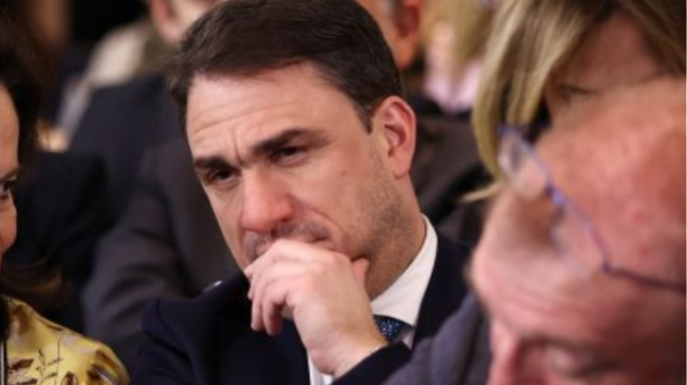 Kostas_Tsukalas_int
