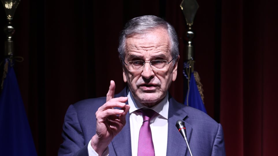 Samaras_parusiasi_int