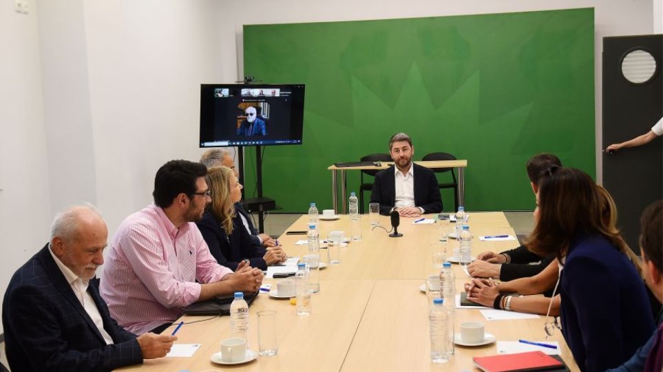 Sinedriasi_PK_PASOK_Politiko_Kedro