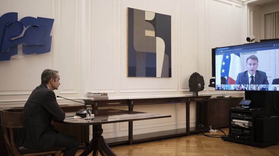 km_tilediaskepsi_Makron_int