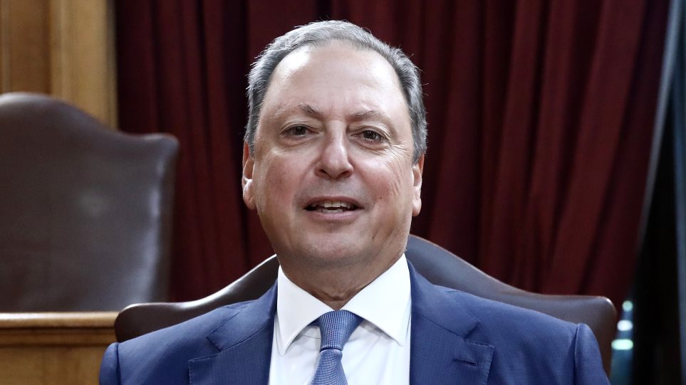 livanios_exetastiki_int